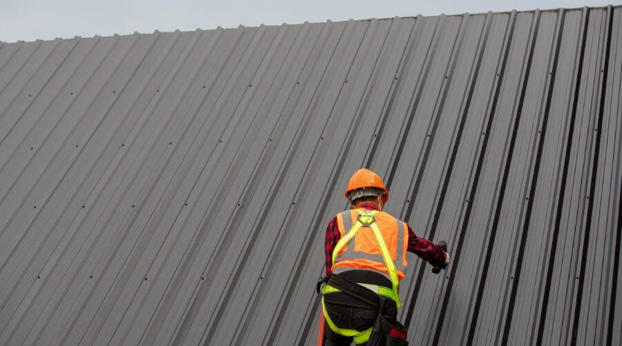 Expert Emergency Roof Repairs services in Ravendale, CA